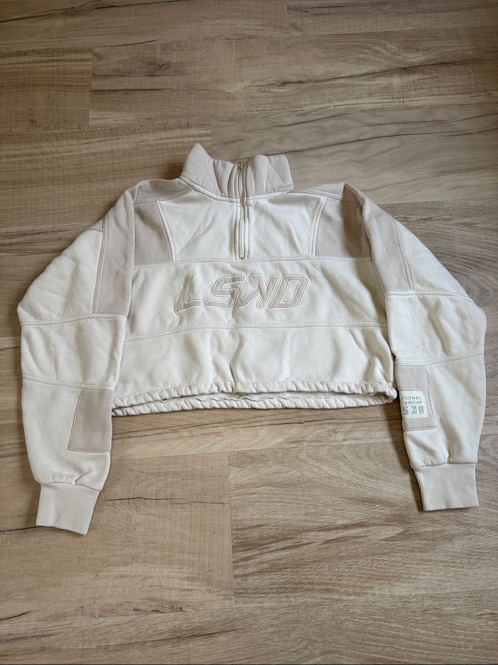 LSKD Women's Cropped Pullover Hoodie in Cream
